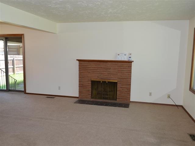 5008 N Bemis St - Photo 7