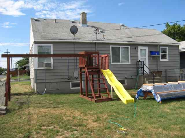 1327 E Rockwell Ave - Photo 9