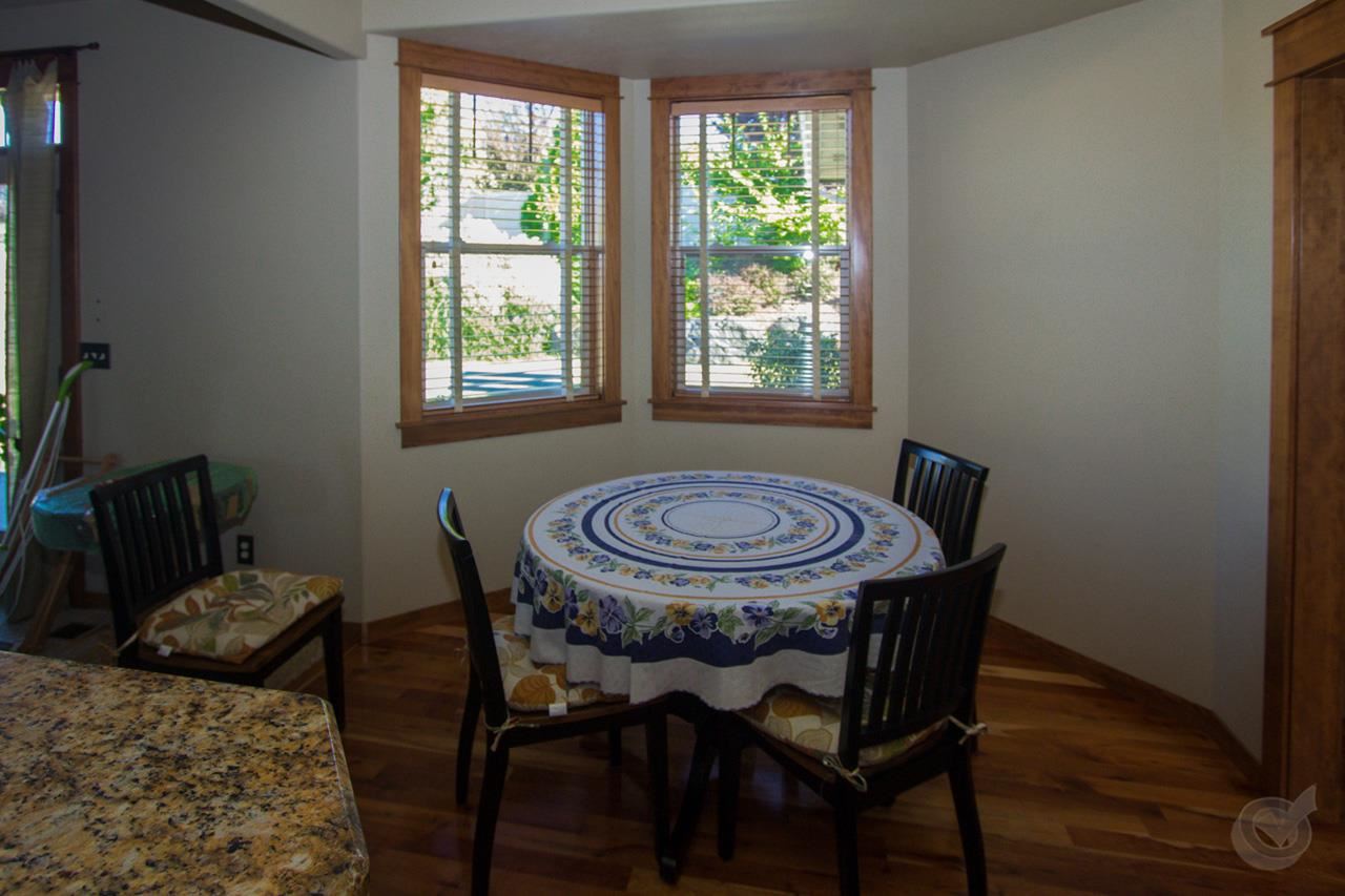 2410 W Kingsford Ave - Photo 14