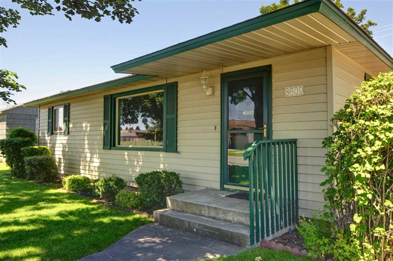 8609 E Frederick Ave - Photo 11