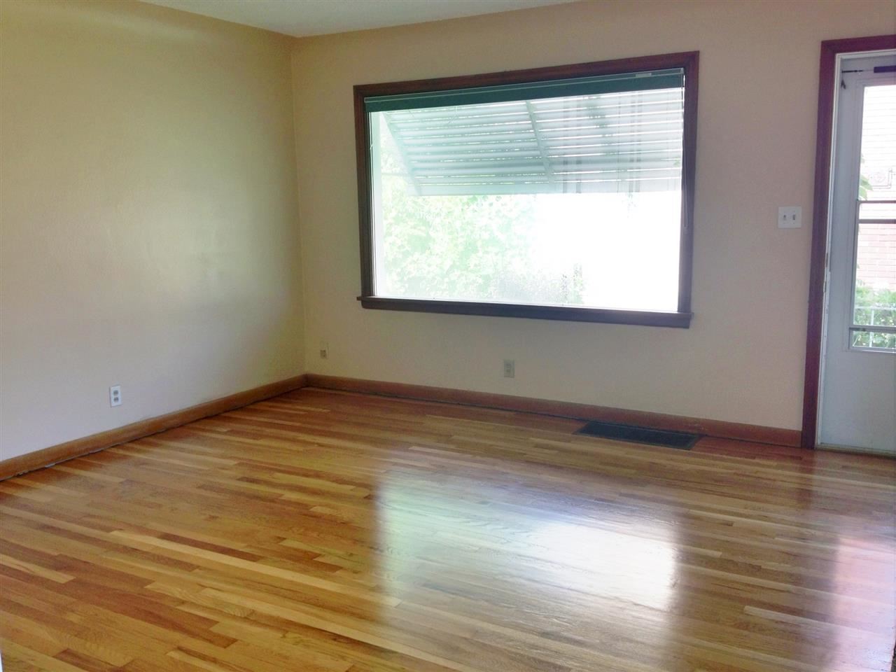 2323 W Providence - Photo 6