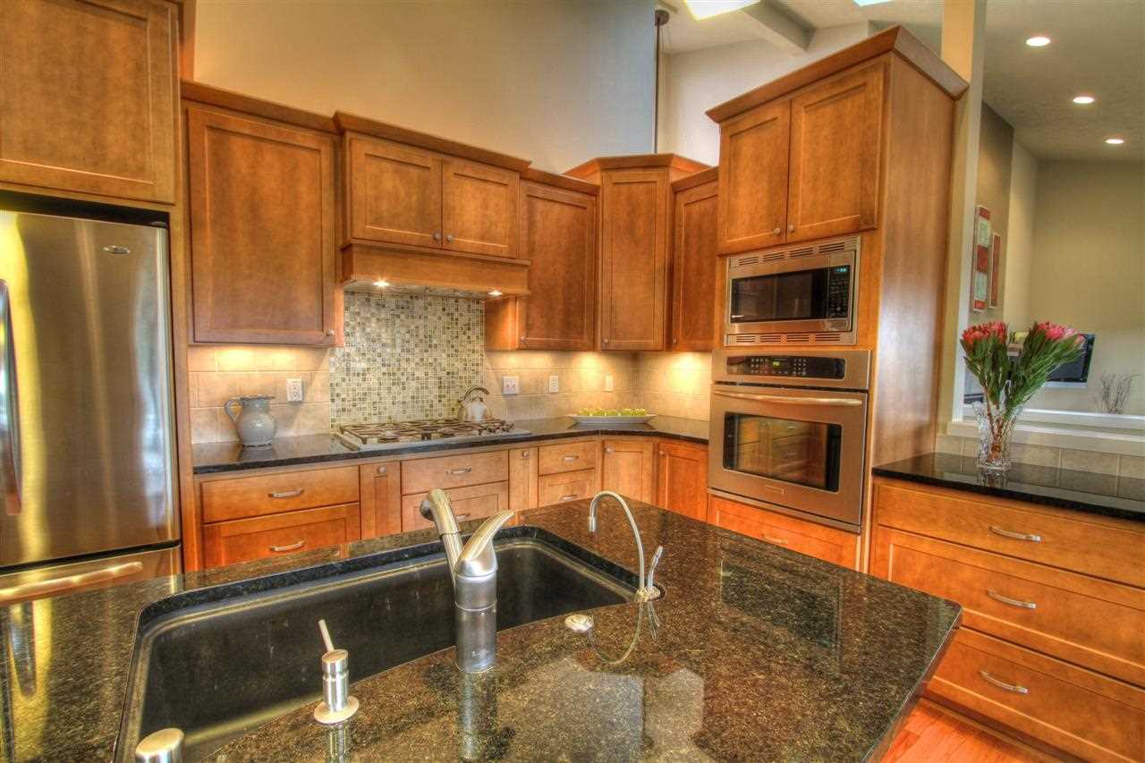 2027 S Parkwood Cir - Photo 8