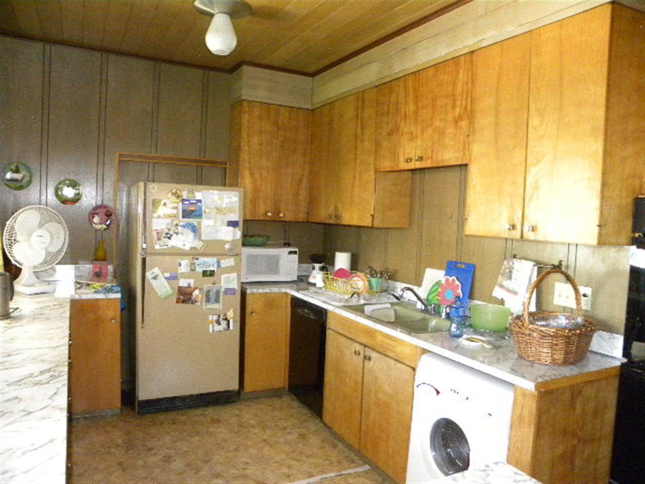 1006 W 15TH - Photo 9