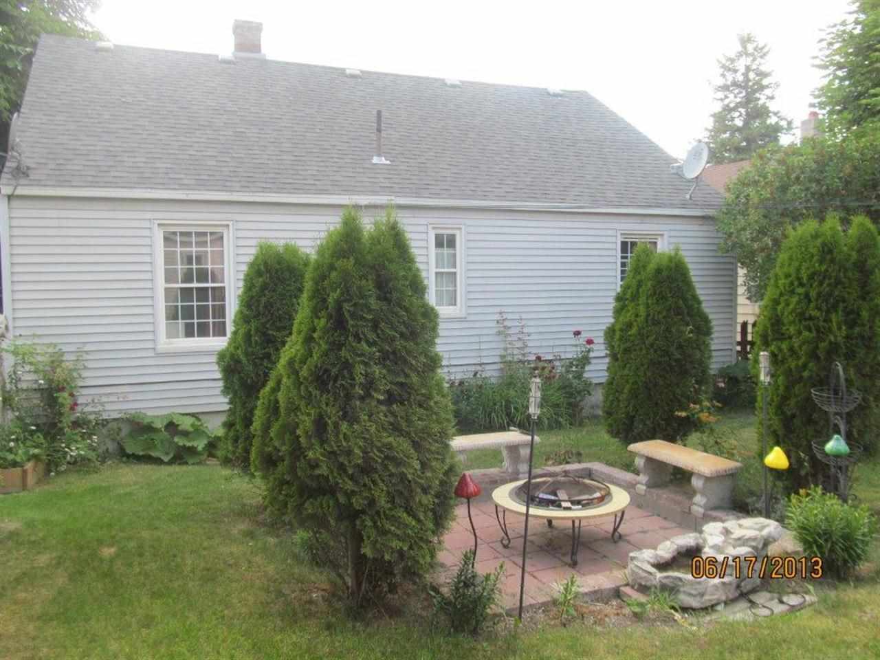 681 S Cedar St - Photo 2