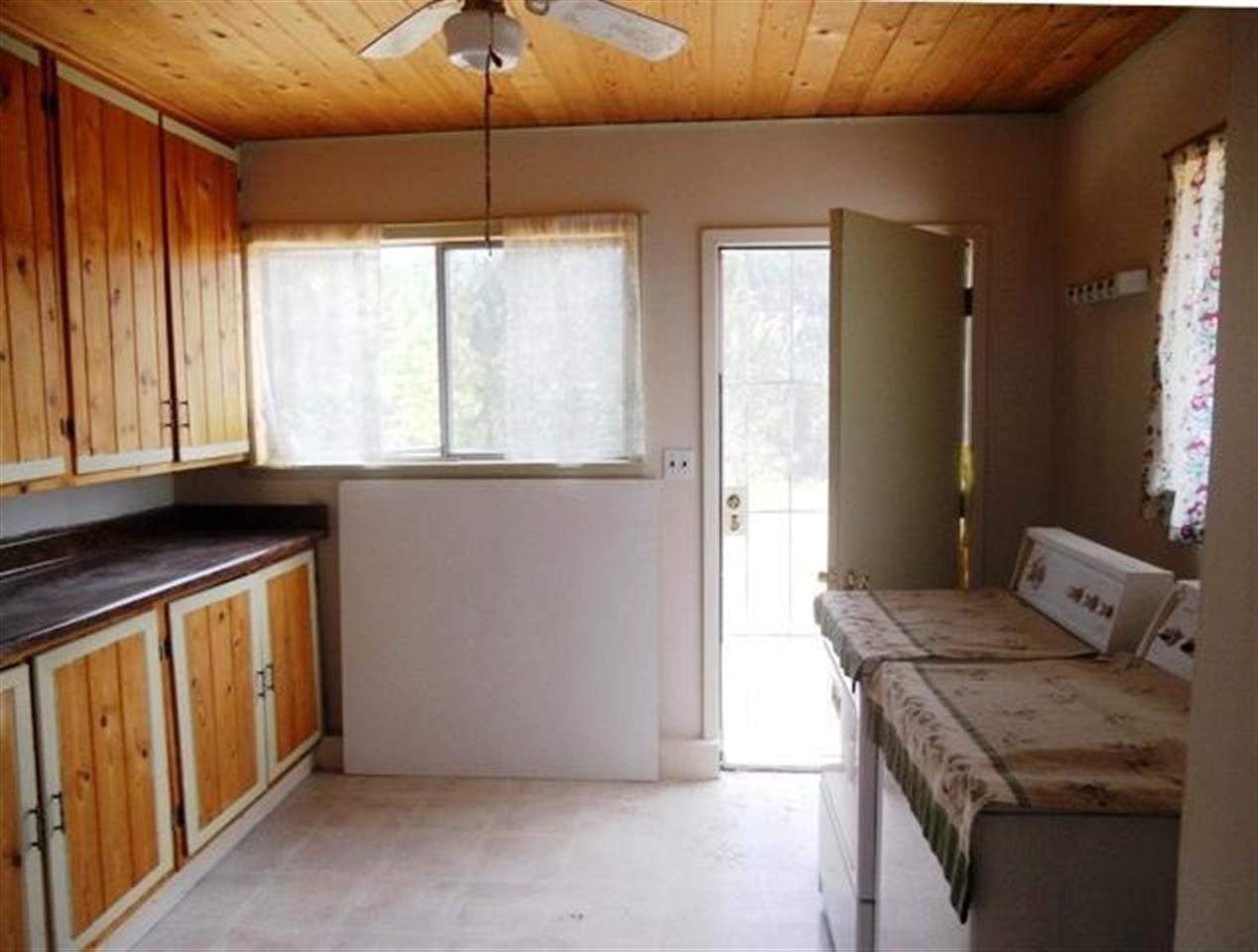 24896 Hwy 395 - Photo 12