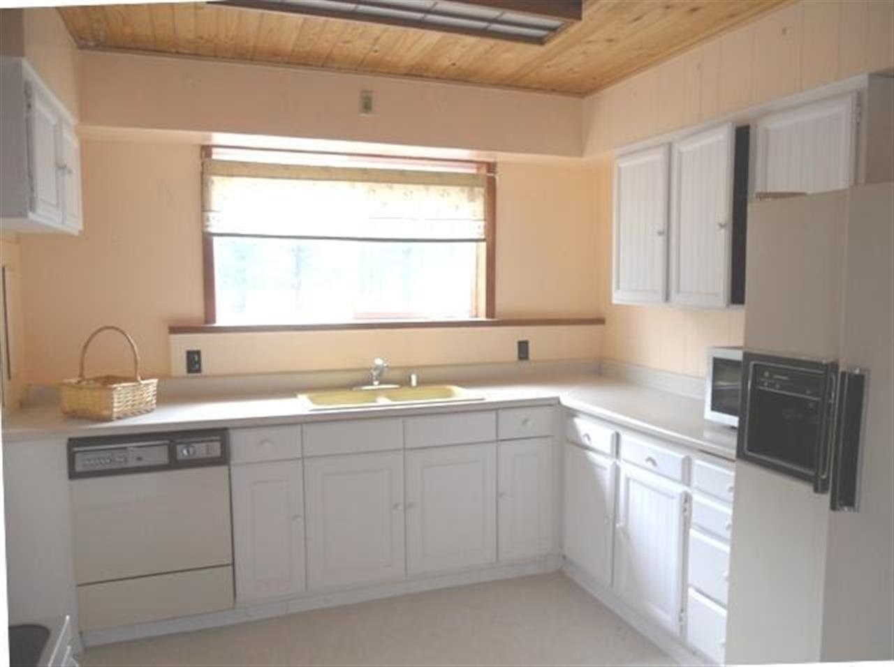 24896 Hwy 395 - Photo 18