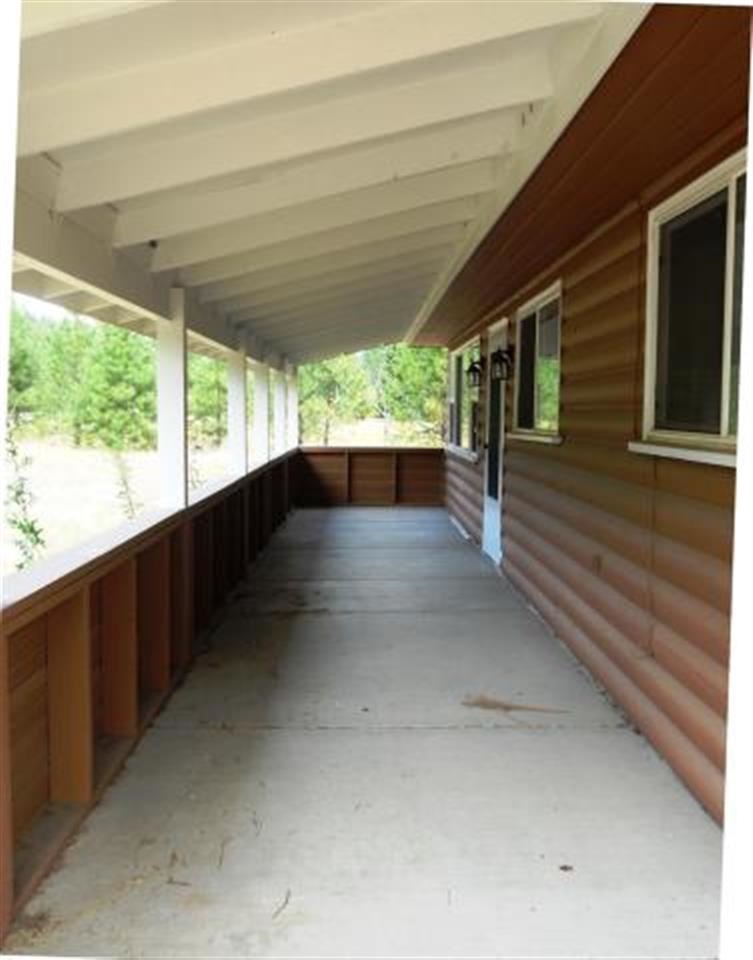 24896 Hwy 395 - Photo 3