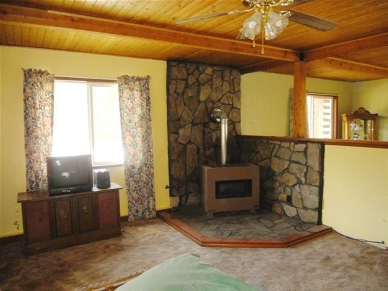 24896 Hwy 395 - Photo 7