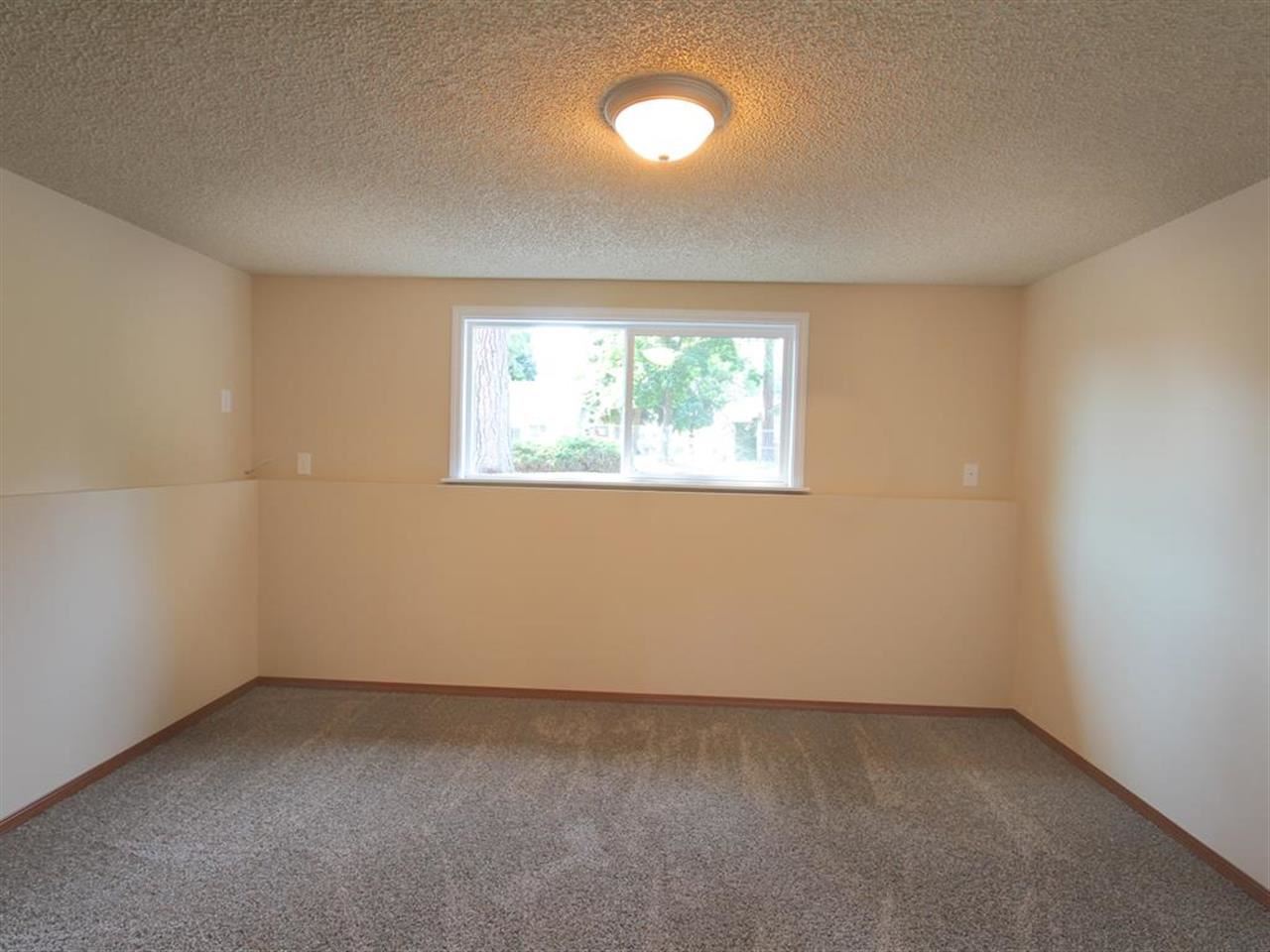 10011 E 10th Ave - Photo 13