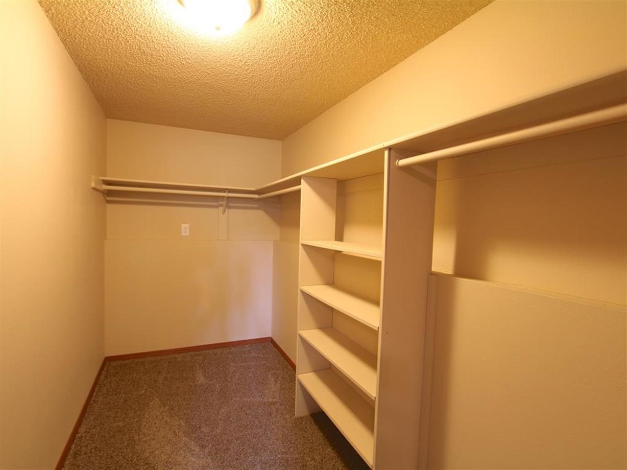 10011 E 10th Ave - Photo 14