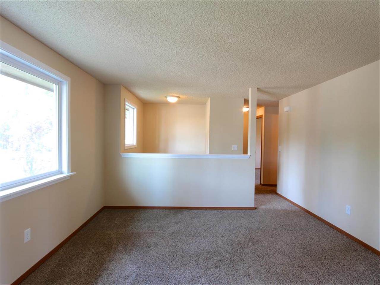 10011 E 10th Ave - Photo 3