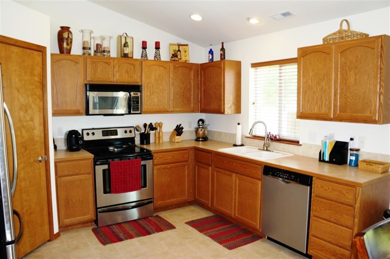 7908 S Strawberry St - Photo 9
