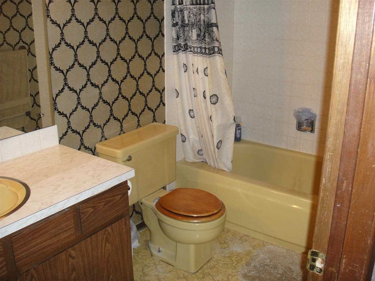 2635 E Thurston Ave - Photo 11