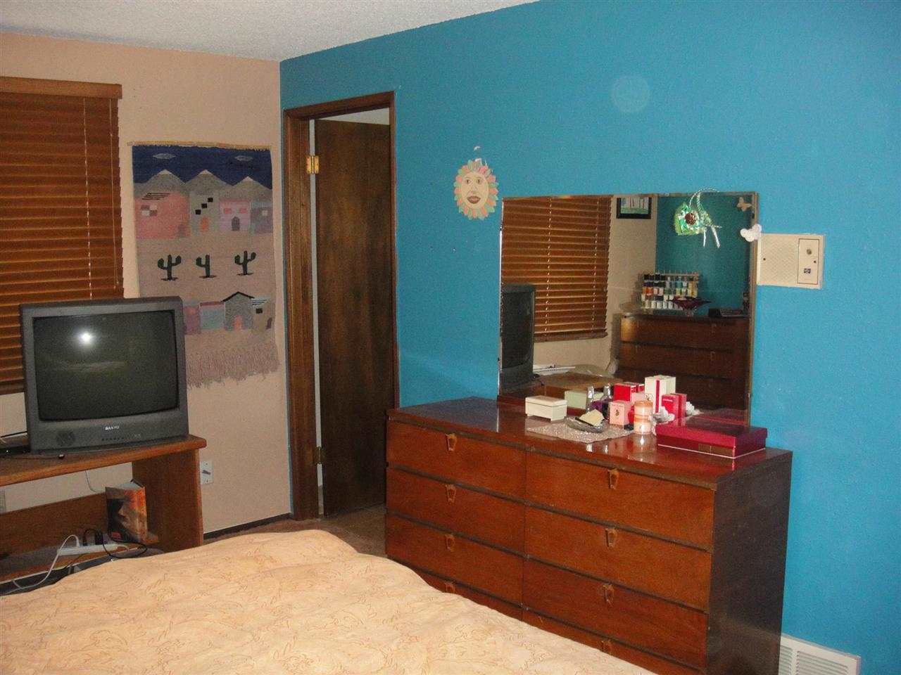 2635 E Thurston Ave - Photo 12