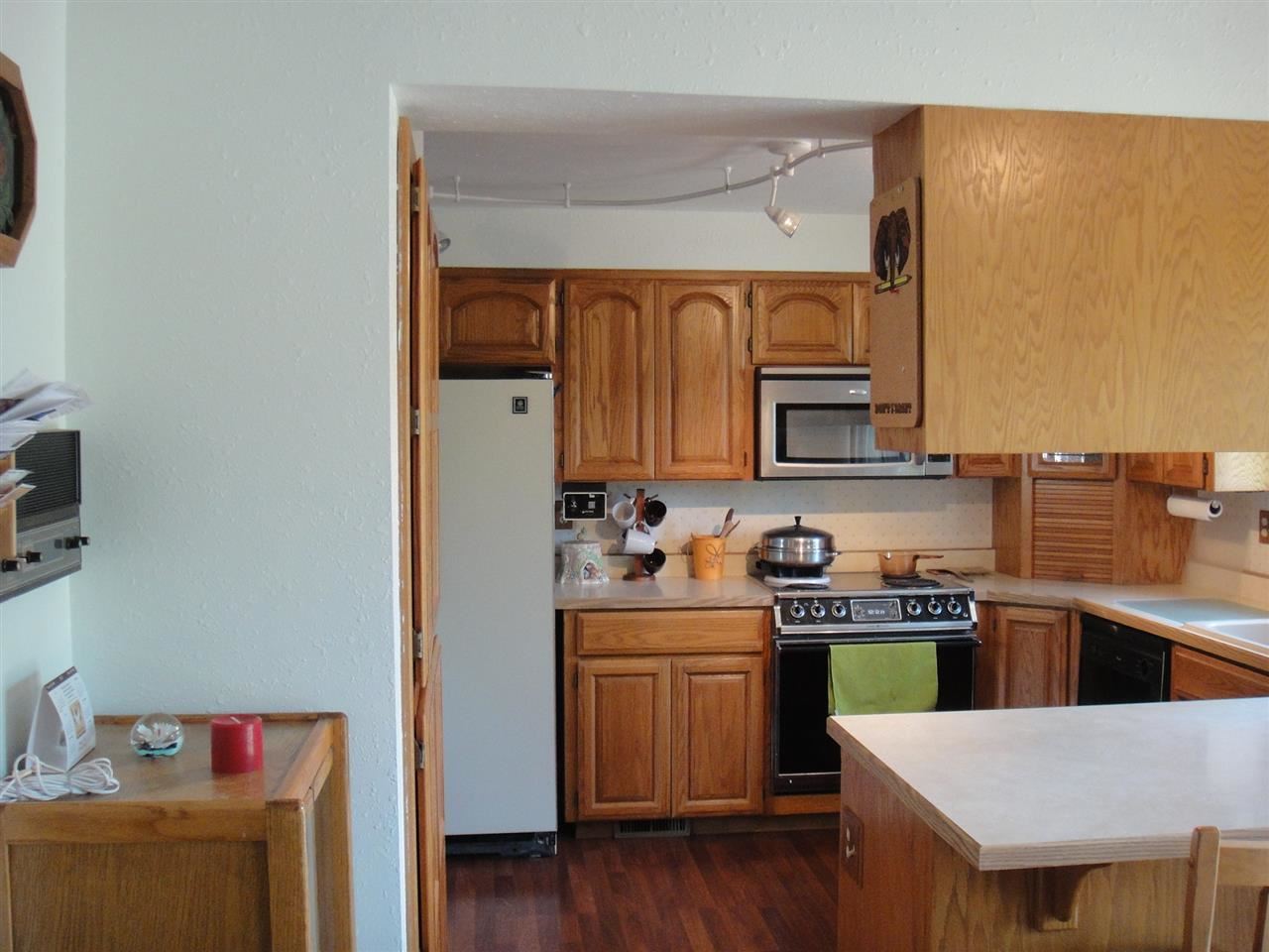 2635 E Thurston Ave - Photo 3