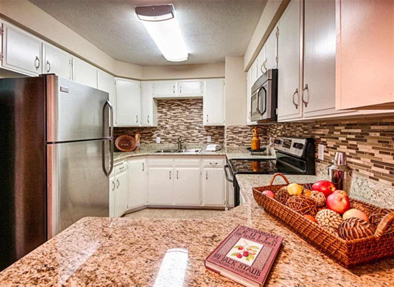 420 E Joseph - Photo 3