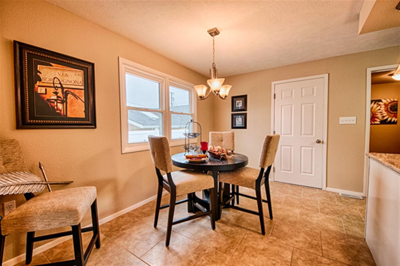 420 E Joseph - Photo 4
