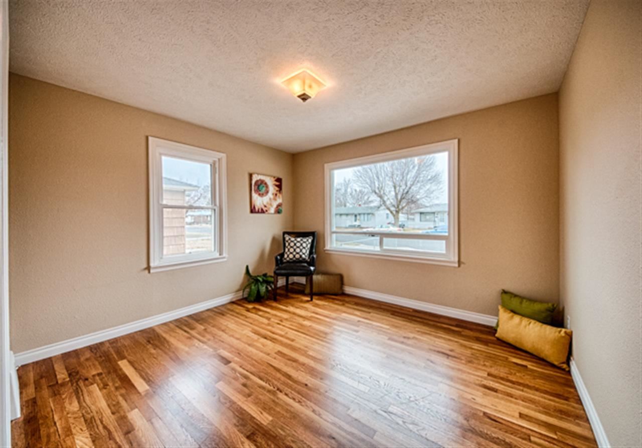 420 E Joseph - Photo 5