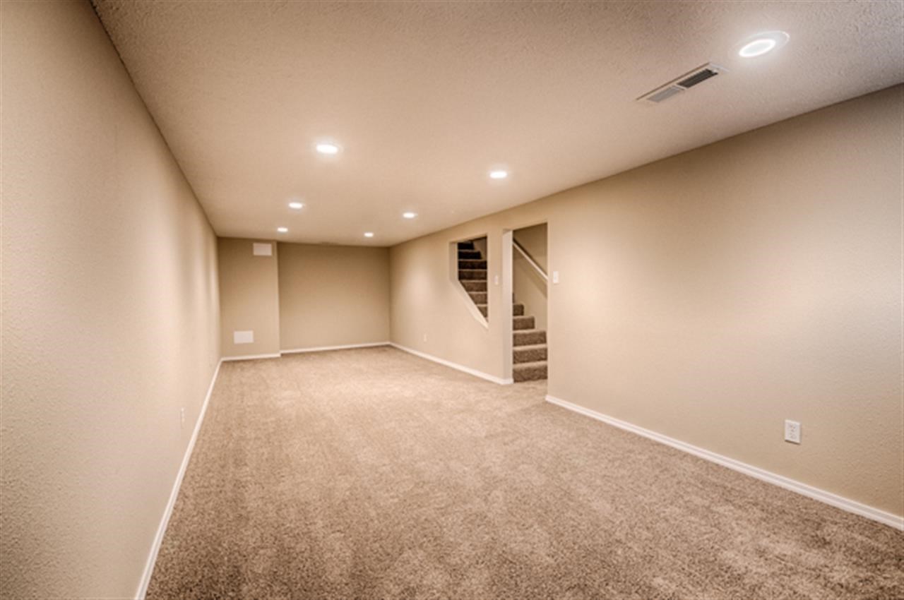 420 E Joseph - Photo 8