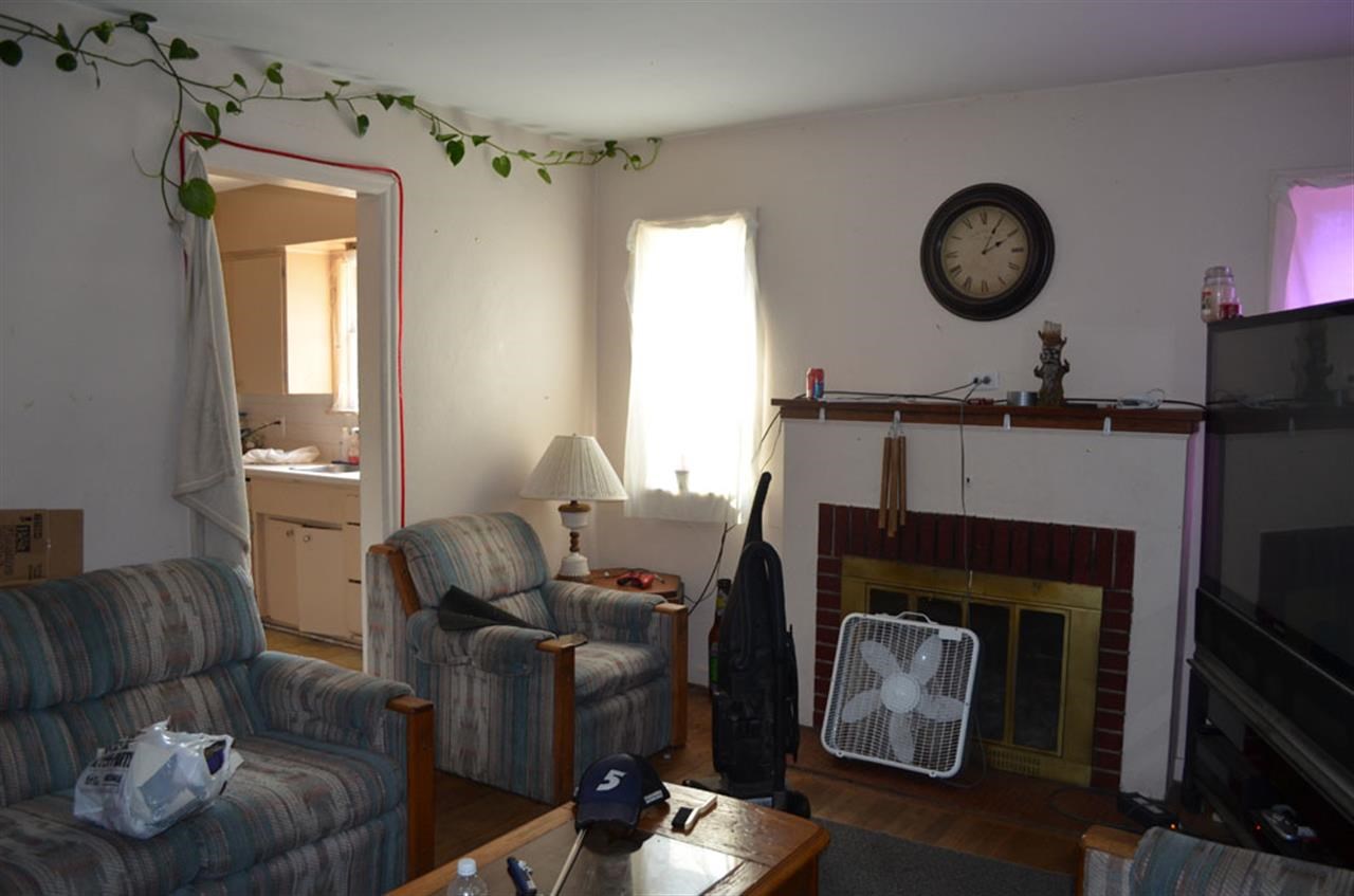 4834 E Commerce Ave - Photo 3
