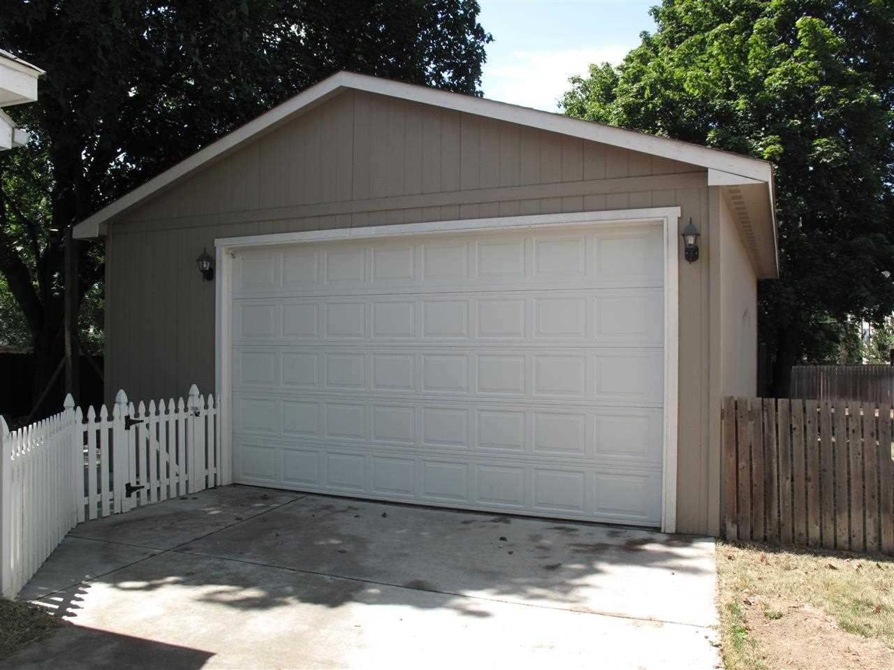 10201 N Whittier St - Photo 19