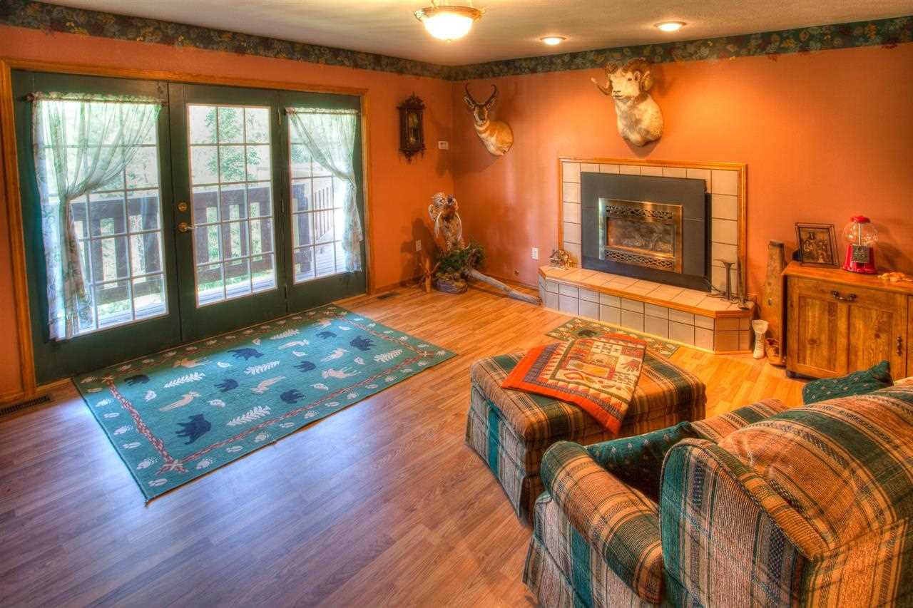 4 W Chattaroy Rd - Photo 12
