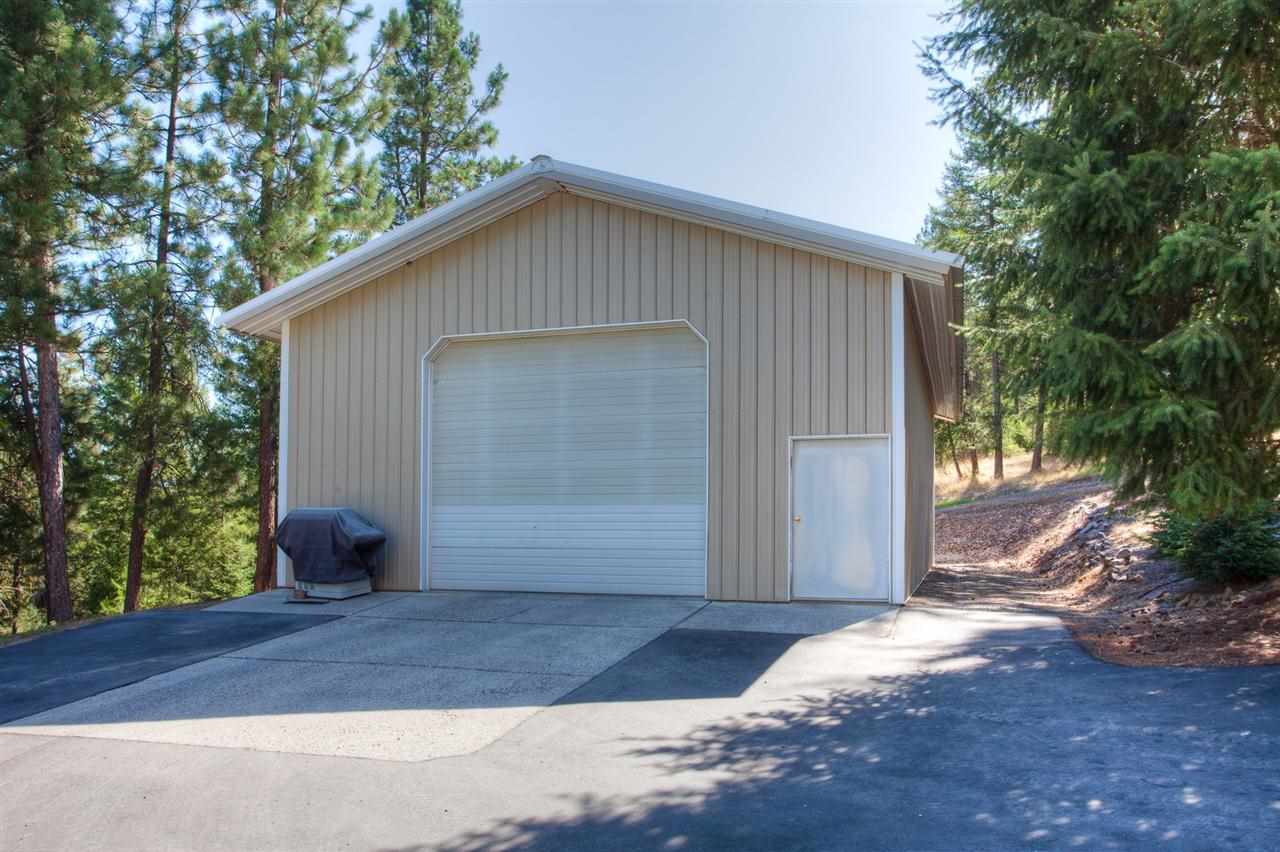 4 W Chattaroy Rd - Photo 18