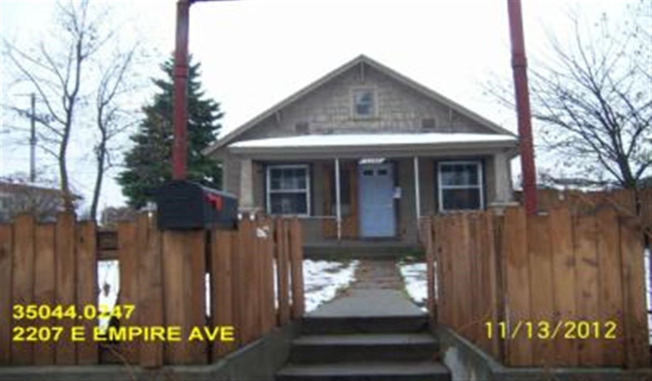 2207 E Empire