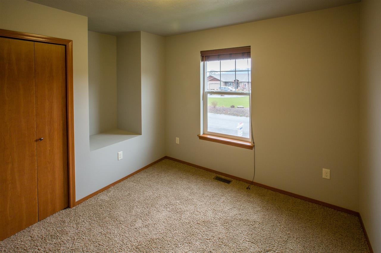 5230 N Mayhew Rd - Photo 11