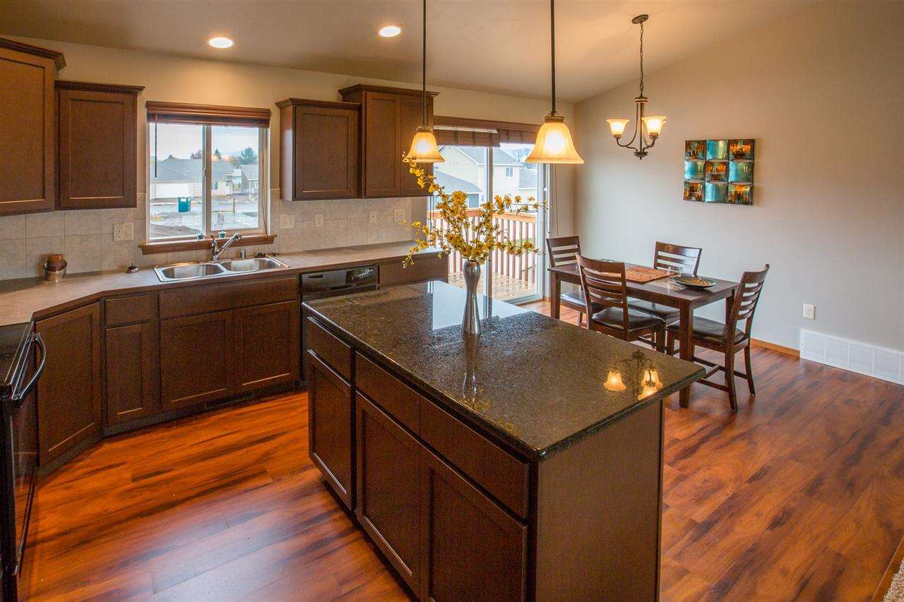 5230 N Mayhew Rd - Photo 3