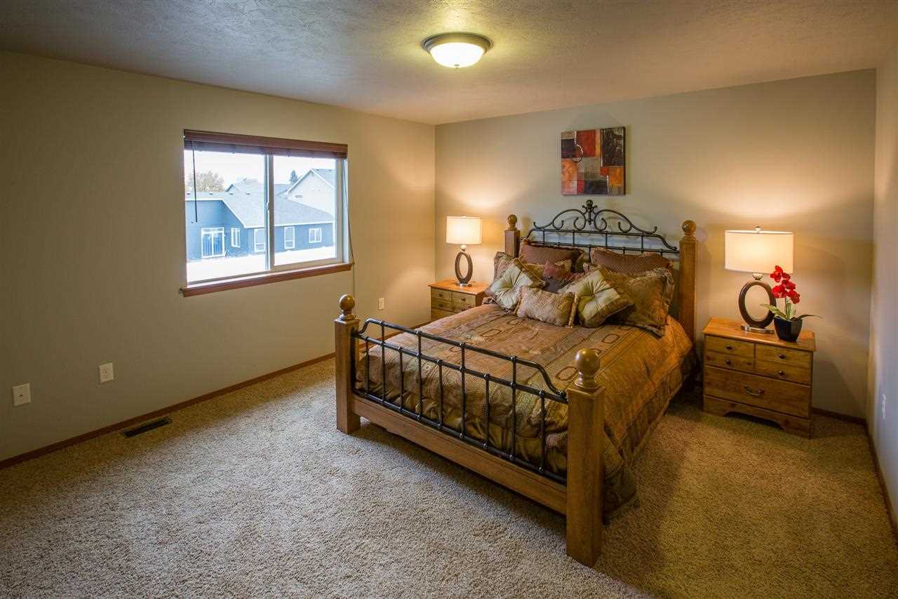 5230 N Mayhew Rd - Photo 9