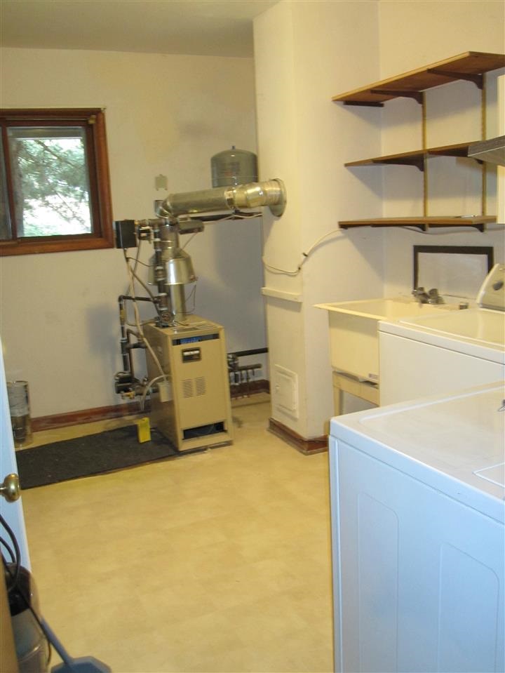 131 W 37th Ave - Photo 3