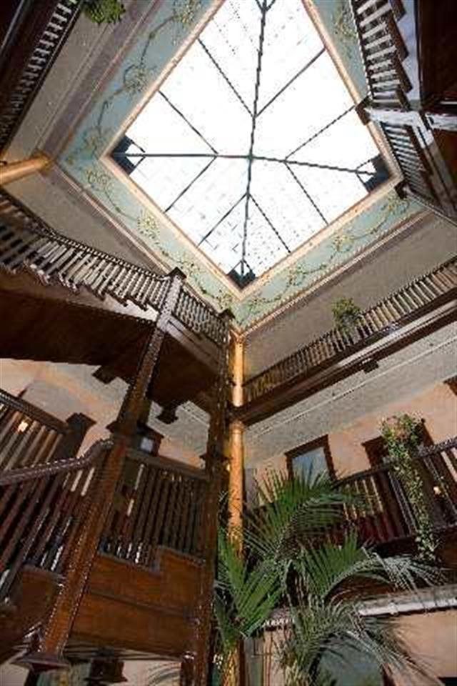 326 W 6th - Photo 4
