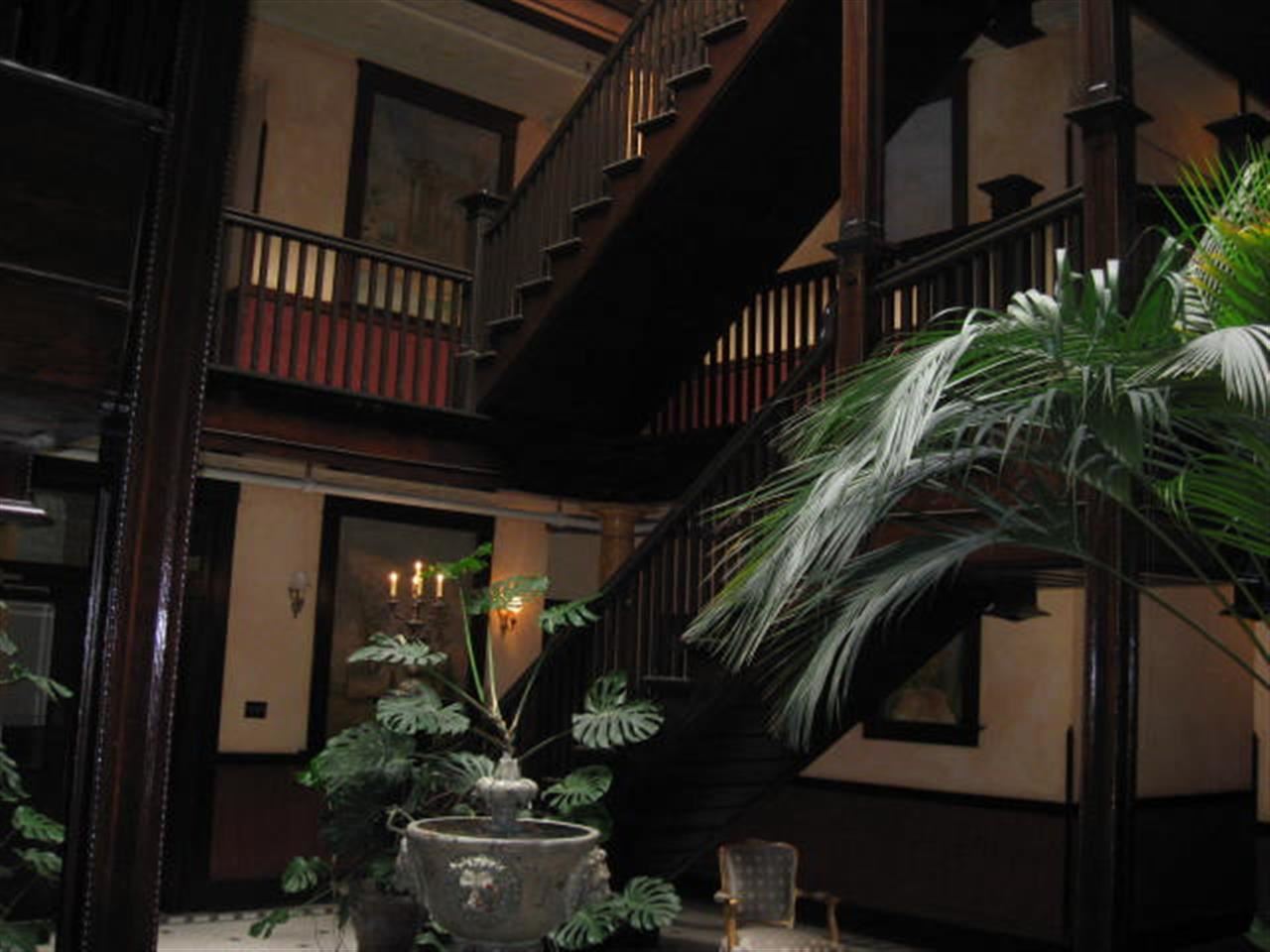 326 W 6th - Photo 5