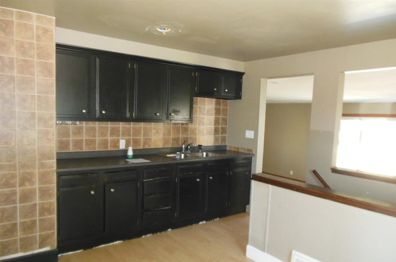 5925 N Cochran St - Photo 3