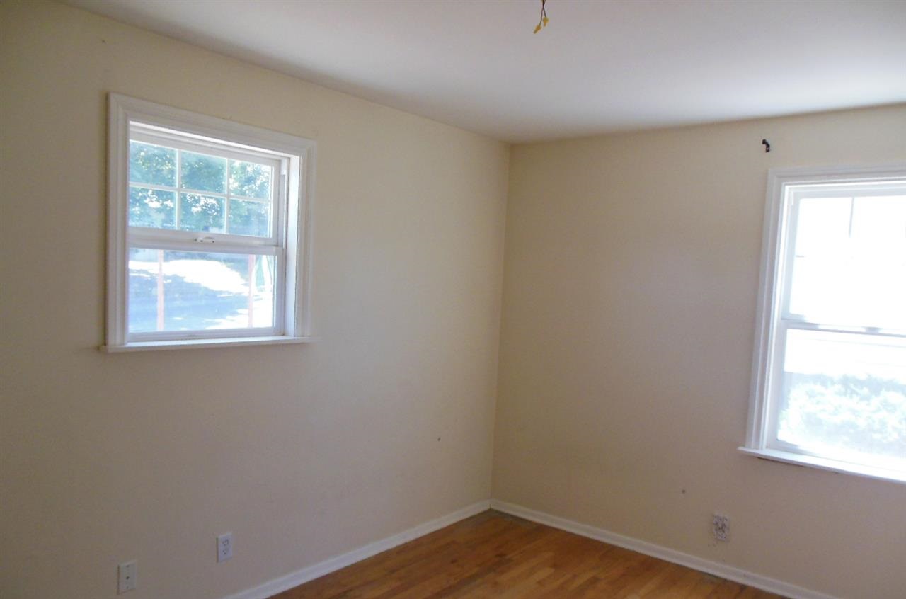 5925 N Cochran St - Photo 4