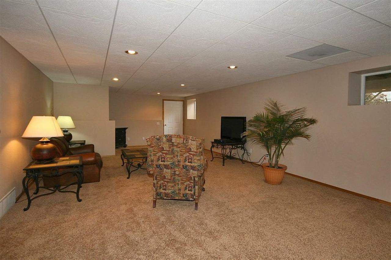 7903 N Milton Ct - Photo 17