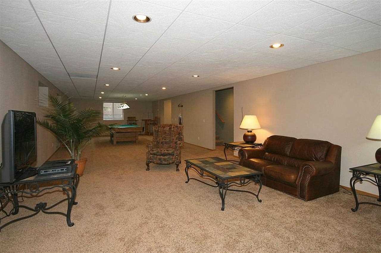 7903 N Milton Ct - Photo 18