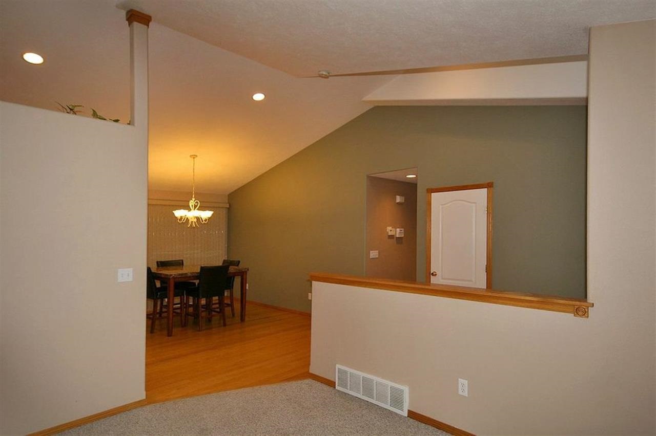 7903 N Milton Ct - Photo 5