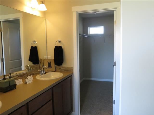 816 E COLBERT - Photo 8