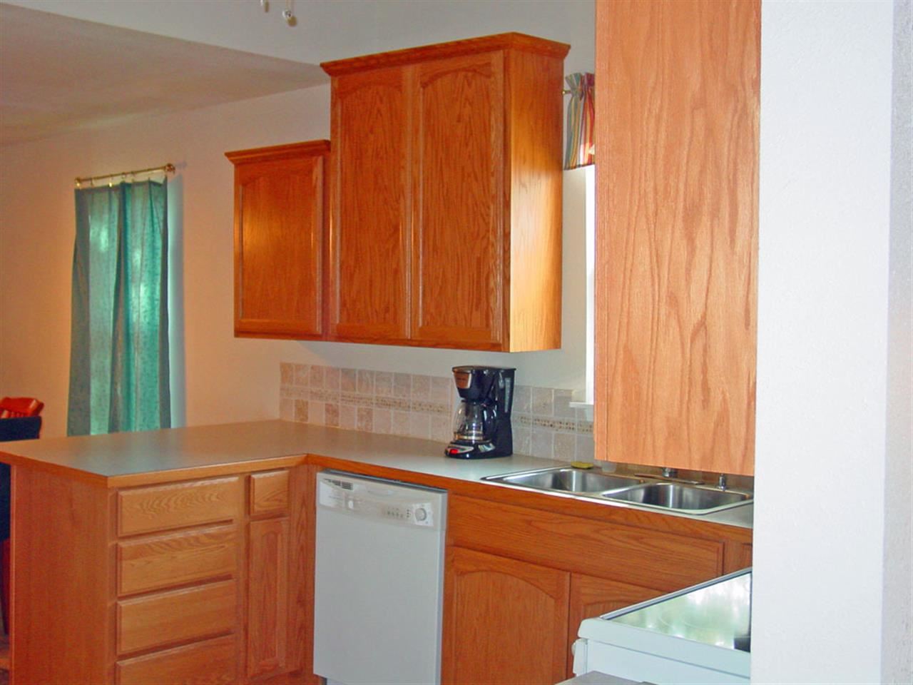 558 E Birch St - Photo 4