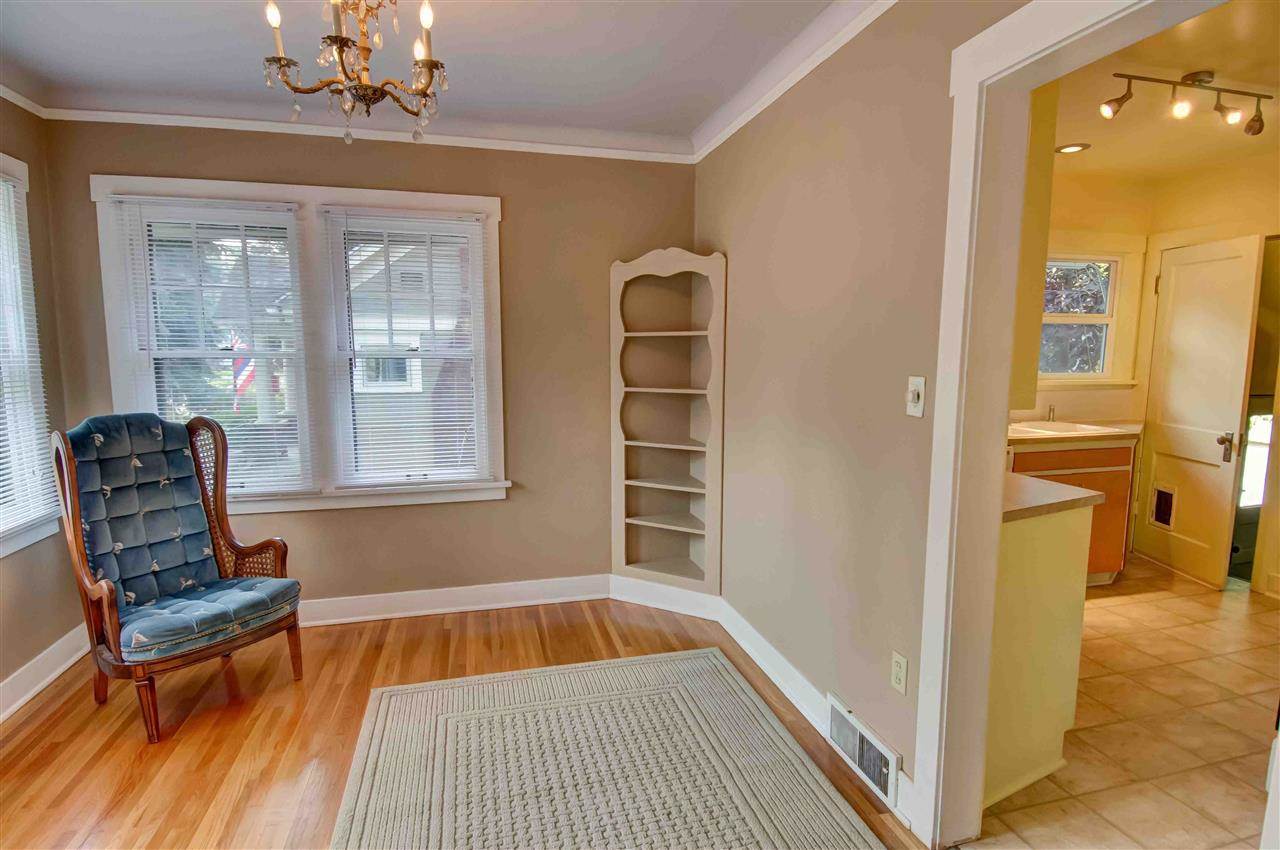 327 E 28TH - Photo 3