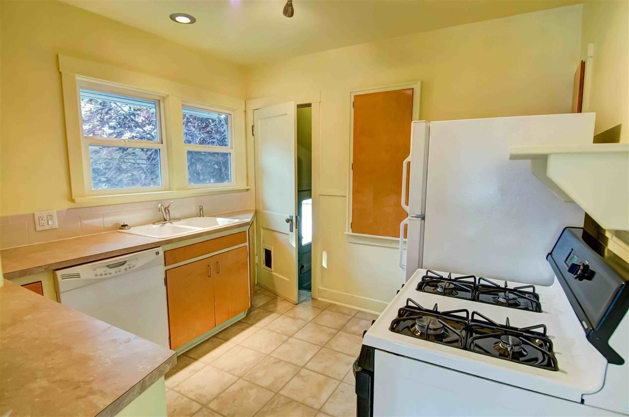 327 E 28TH - Photo 4