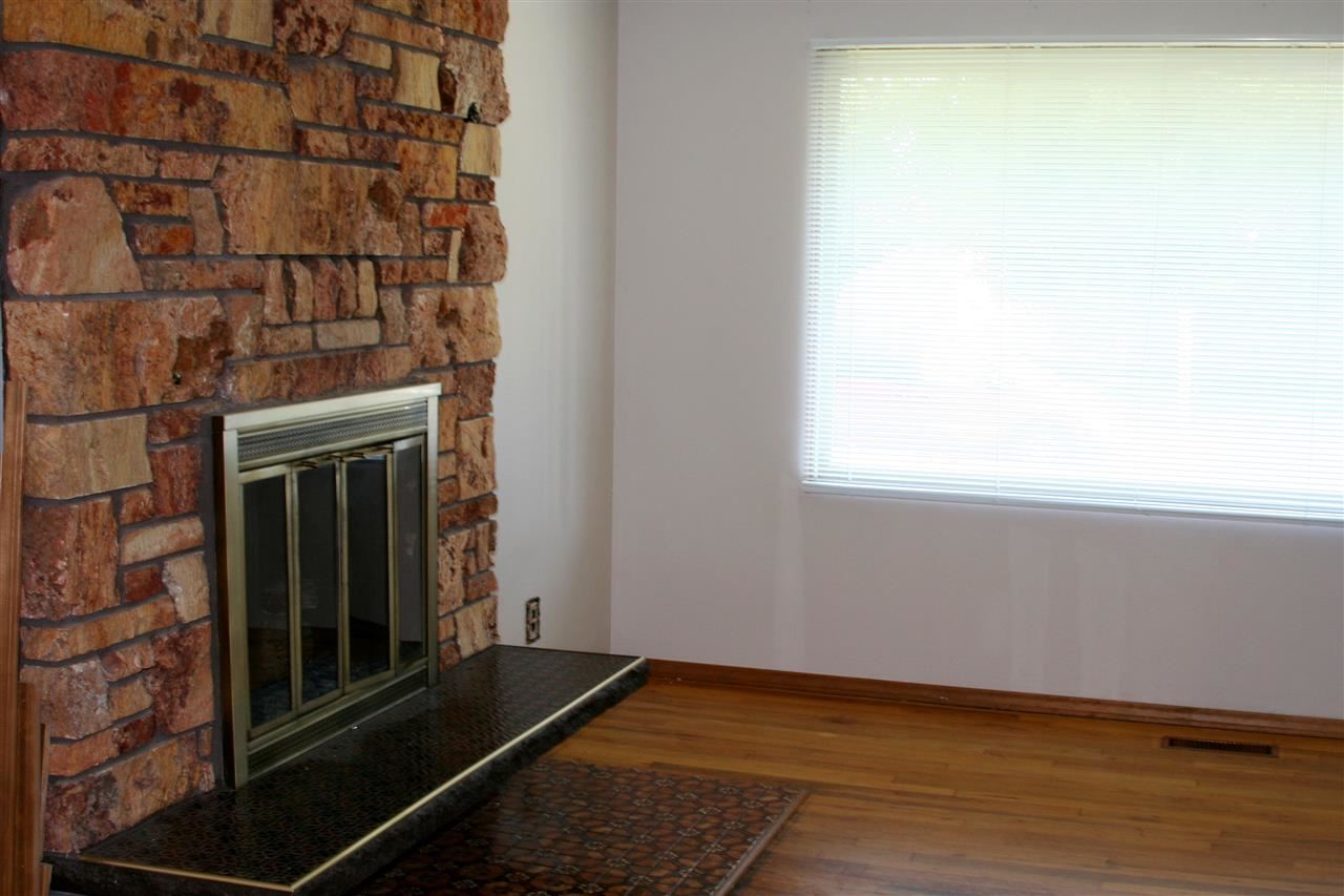 1326 W Nebraska Ave - Photo 3