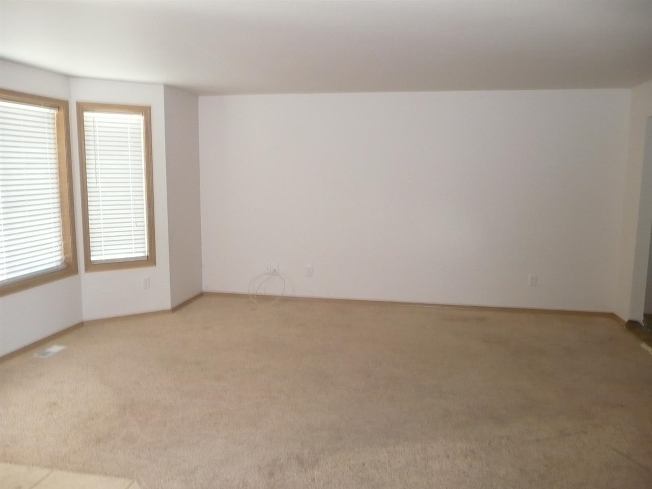 6816 S Lucas St - Photo 2