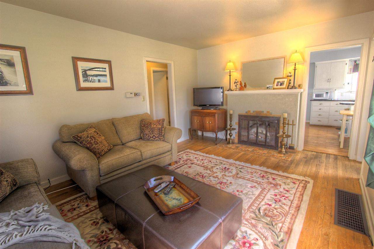 3614 W Walton Ave - Photo 3