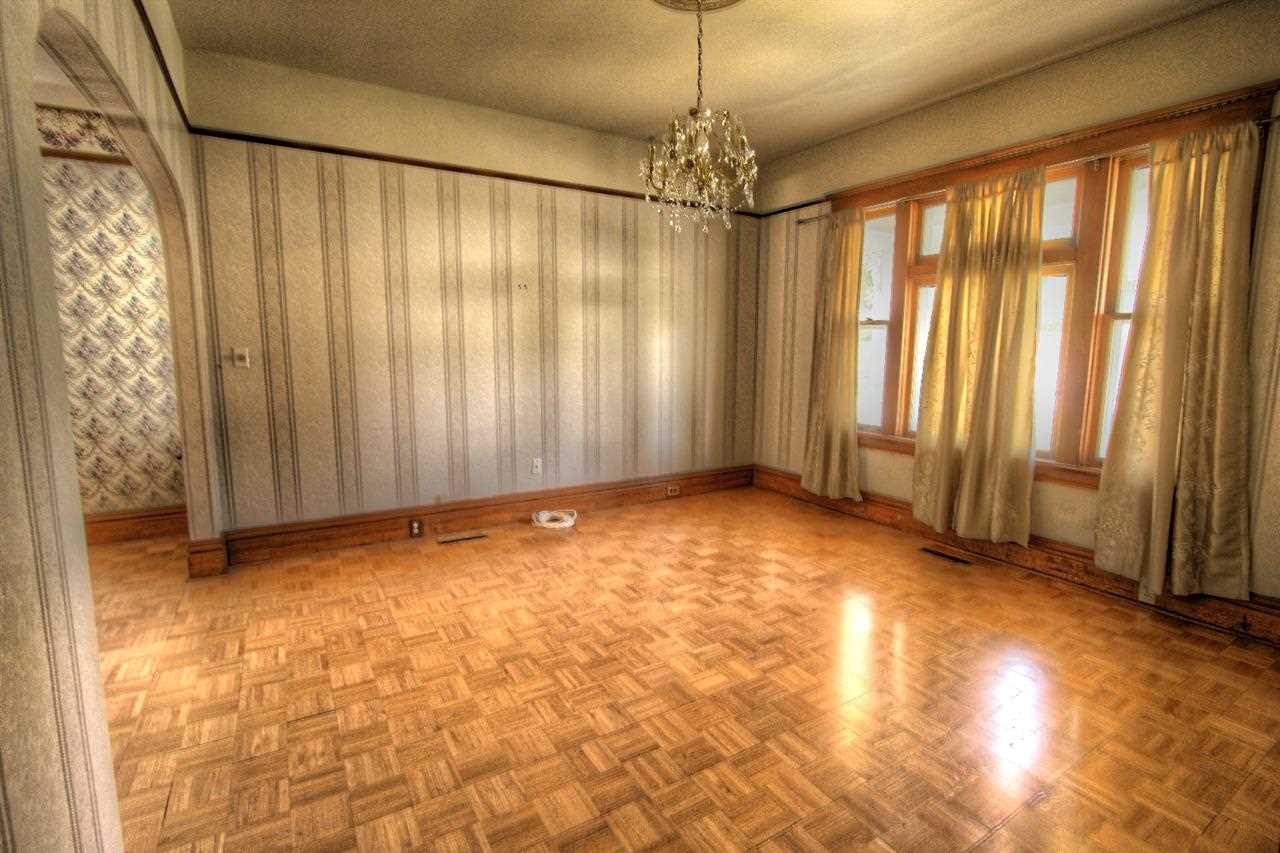 1318 E Newark Ave - Photo 3