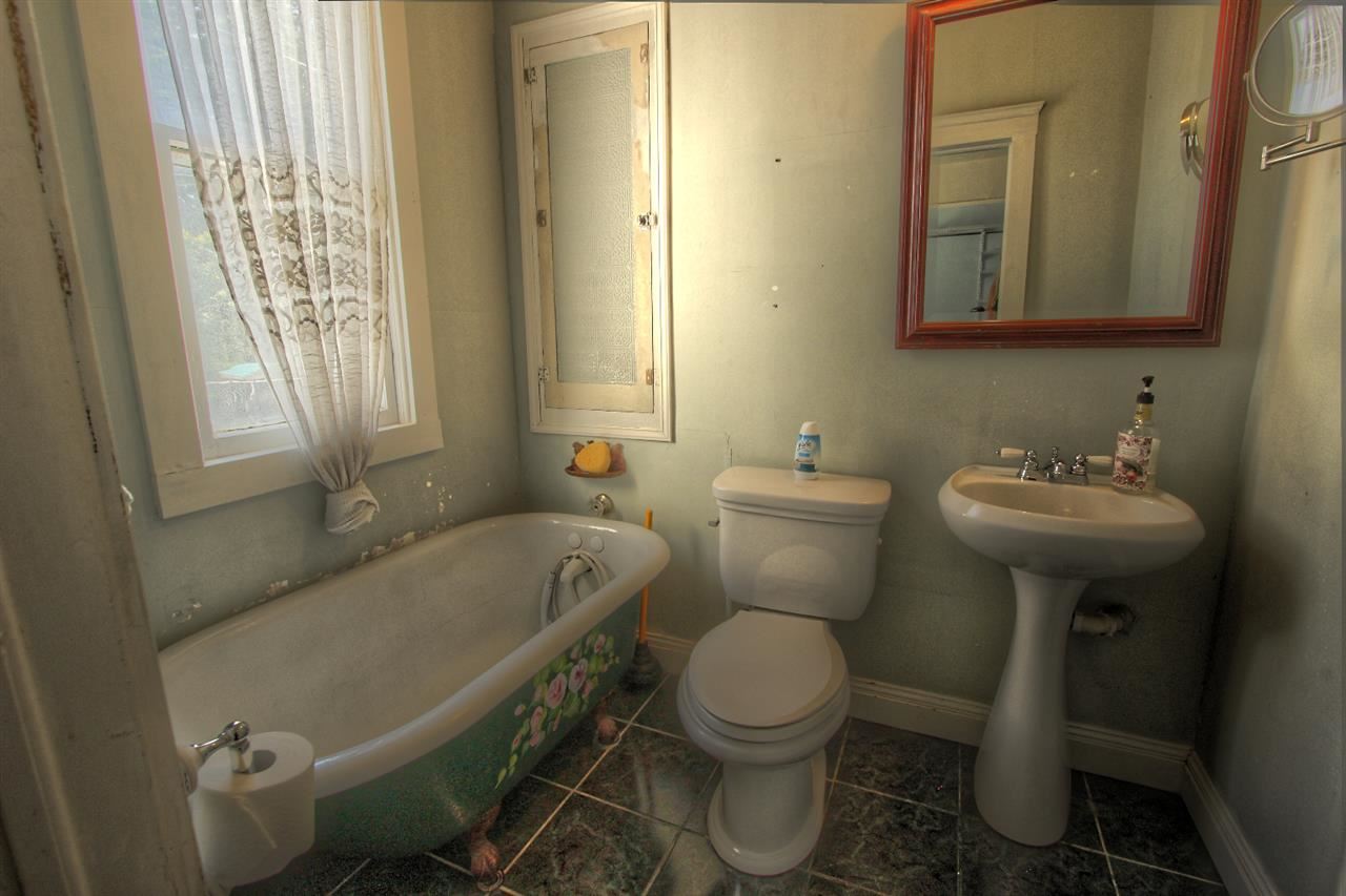1318 E Newark Ave - Photo 9