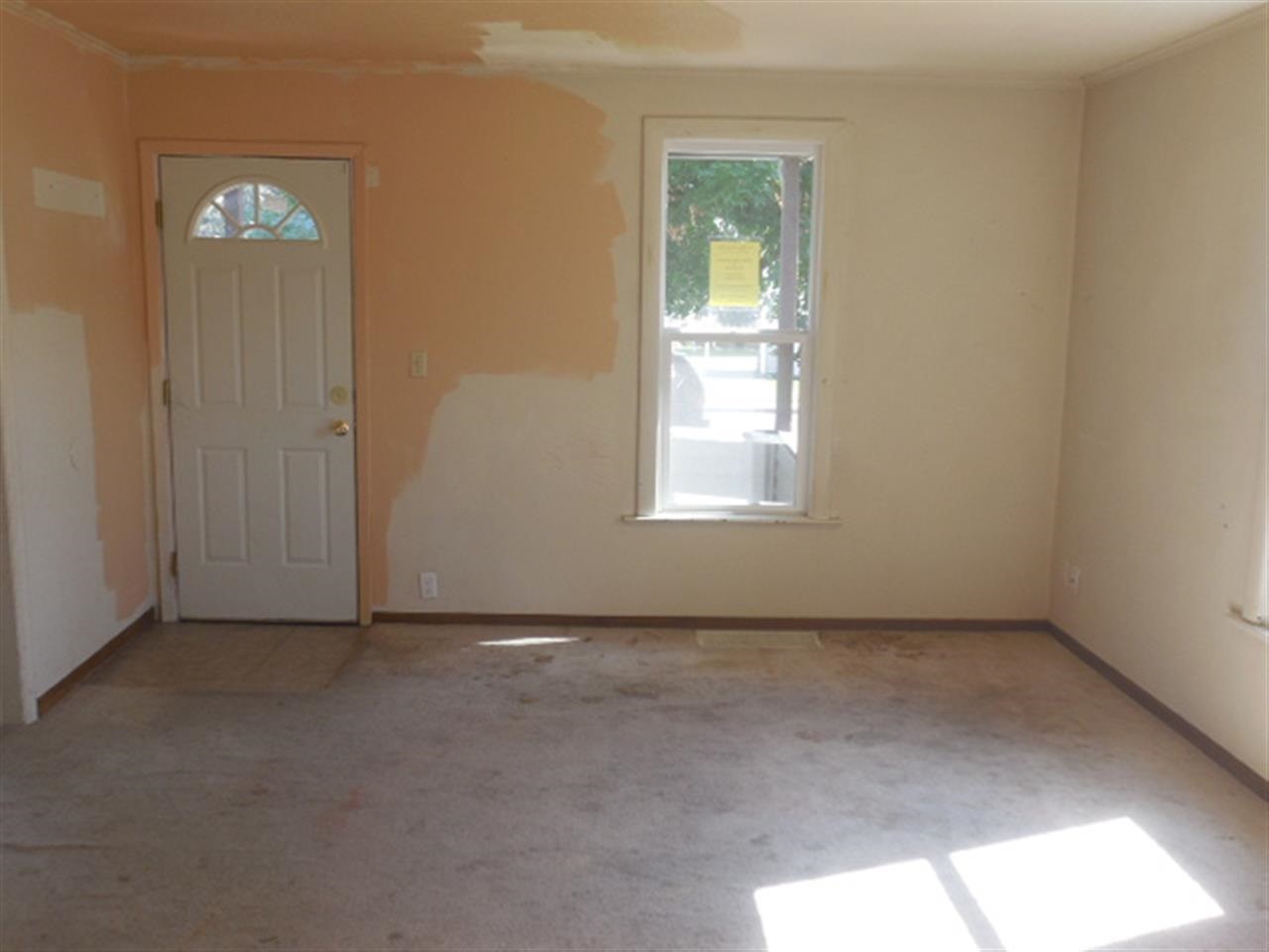 4217 E Fairview Ave - Photo 2