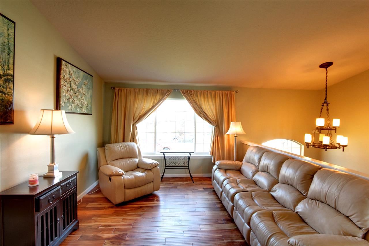 1718 Vanetta Ave - Photo 4